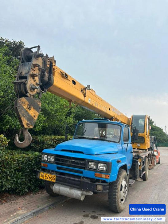 Buy XCMG QY8B Used Crane / 1